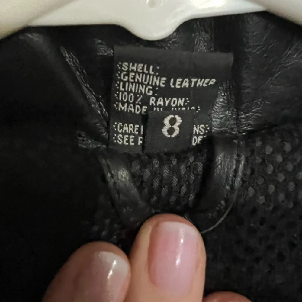 DISNEY Vintage‎ 100% Genuine Leather Mickey Mouse Jacket Embroidered Kids Sz 8